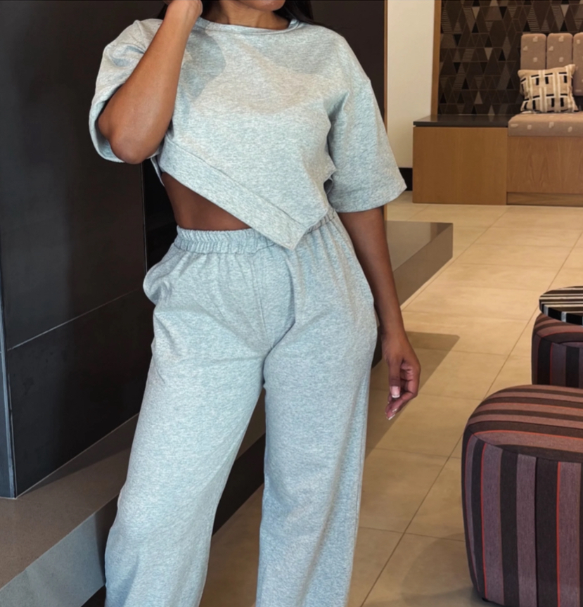 Grey Relaxed Lounge Set